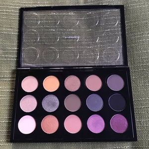 Mac Cosmetics Eye Shadow x15 “Mellow Moderns”